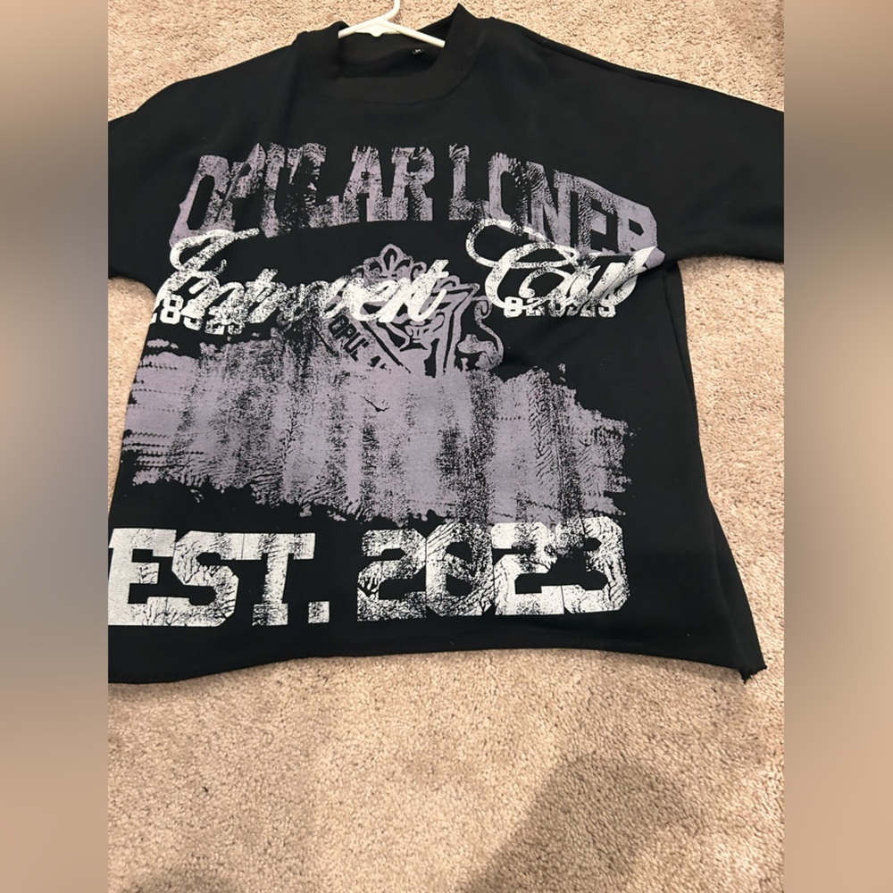 Brand New Men’s Boutique graphic shirt